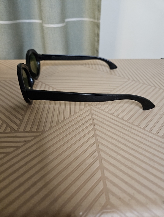 Polaroid Black Frame Sunglasses with Green Lenses main image 4